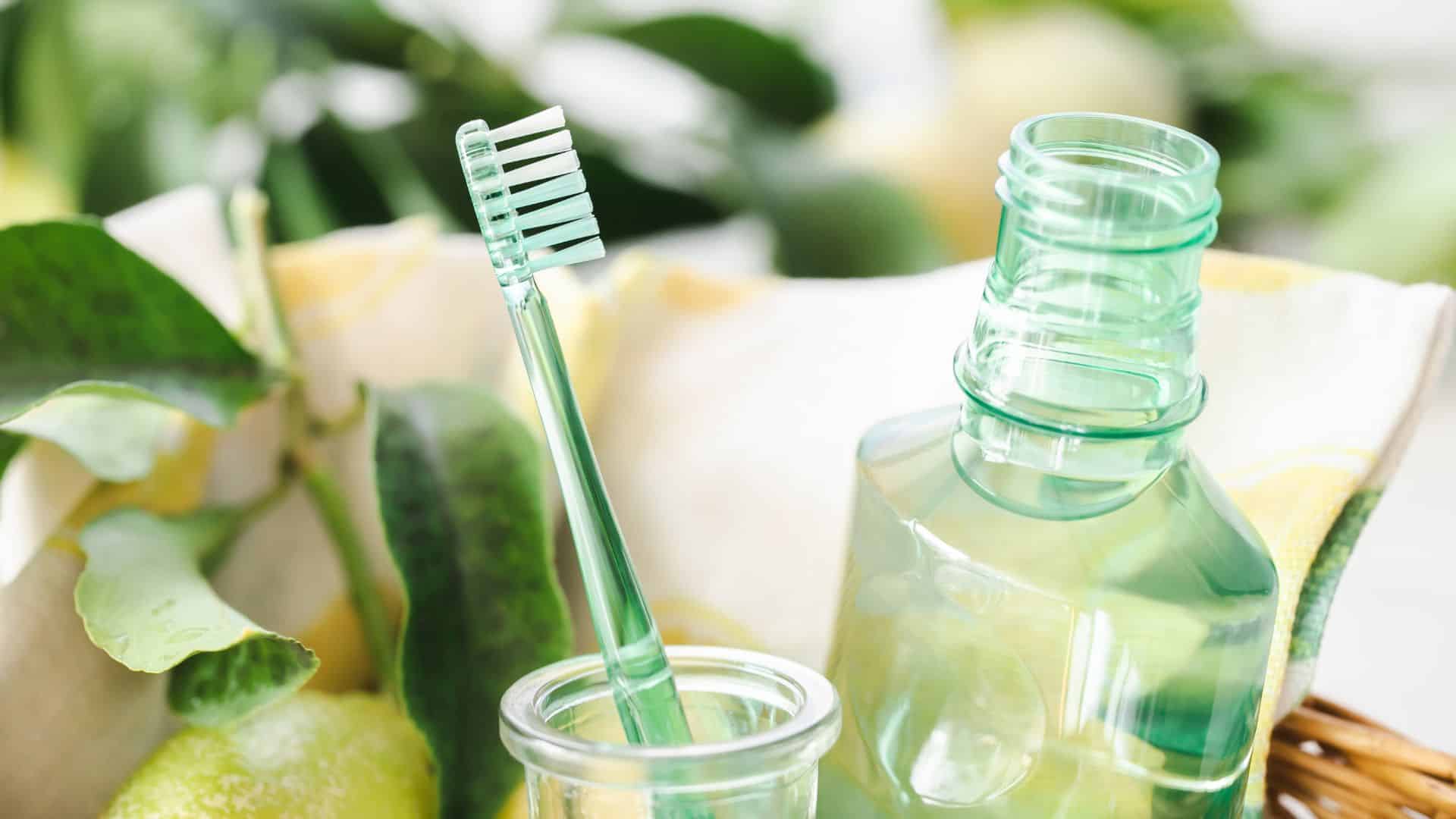 Productos naturales para el cuidado dental y una sonrisa saludable