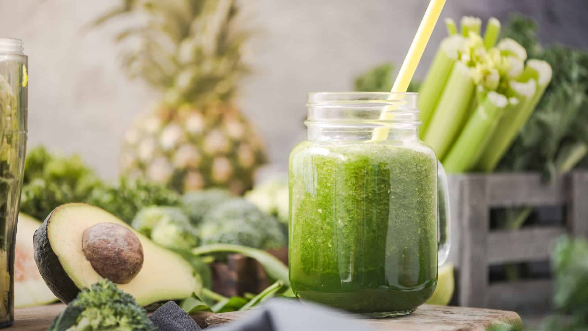 Los increíbles beneficios que los batidos verdes tienen en tu salud